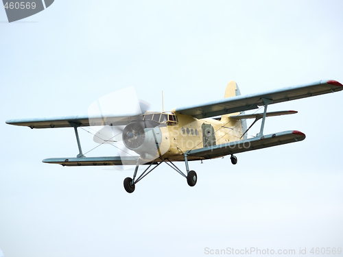 Image of AN-2 on final approach