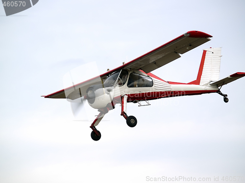 Image of Small plane on glideslope