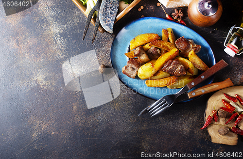 Image of potato with meat