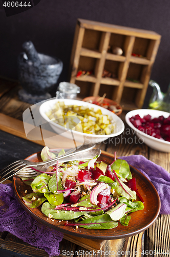 Image of salad with beet