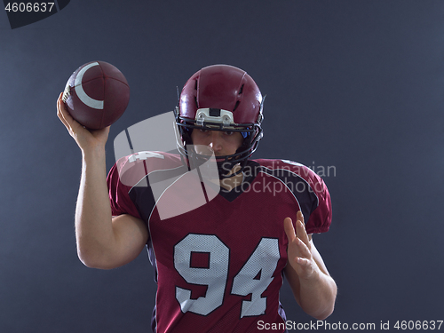 Image of american football player throwing ball