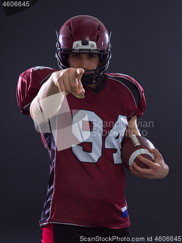 Image of American football player pointing