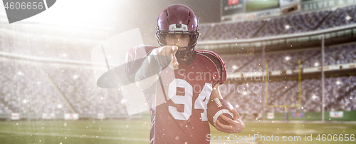 Image of American football player pointing