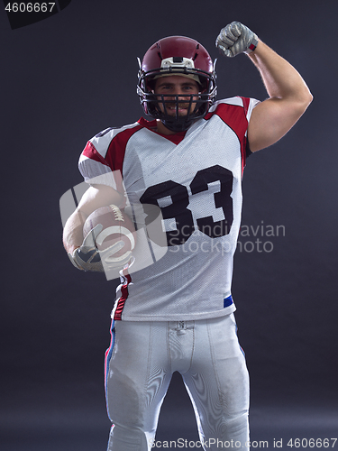 Image of american football player celebrating touchdown