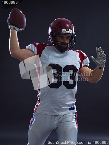 Image of american football player throwing ball