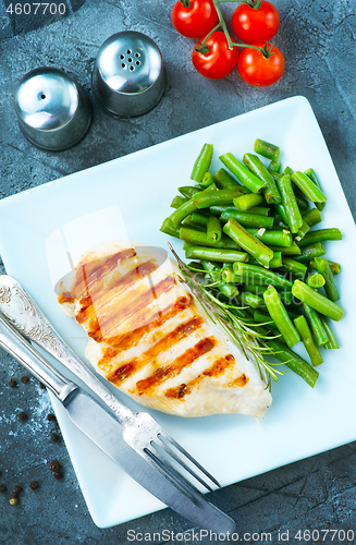 Image of chicken breast with bean