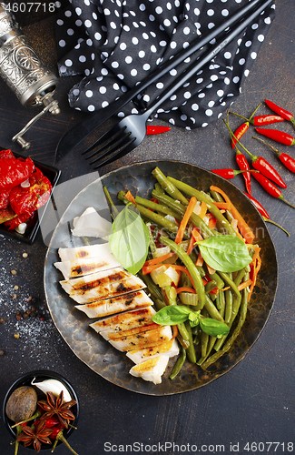 Image of chicken with green beans