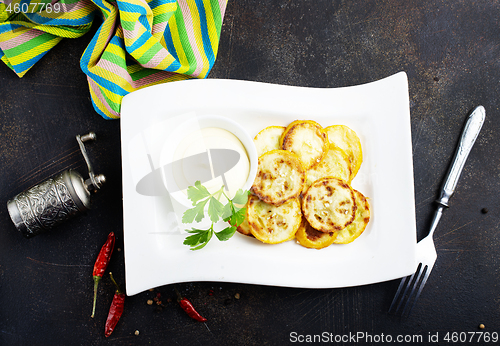 Image of fried yellow zucchini 