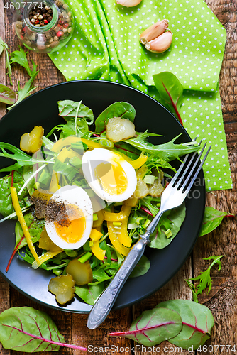 Image of salad with eggs