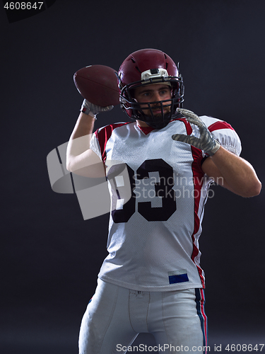 Image of american football player throwing ball