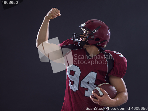 Image of American football player pointing