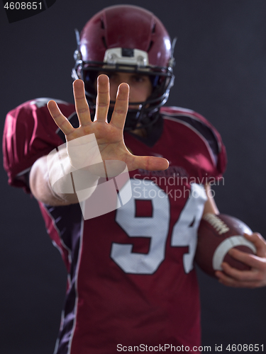 Image of American football player pointing