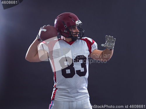 Image of american football player throwing ball