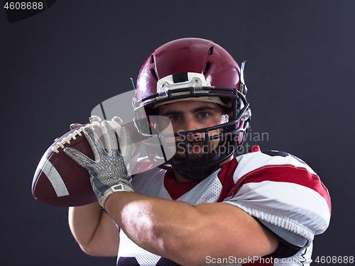 Image of american football player throwing ball