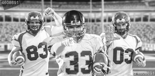 Image of American football player pointing