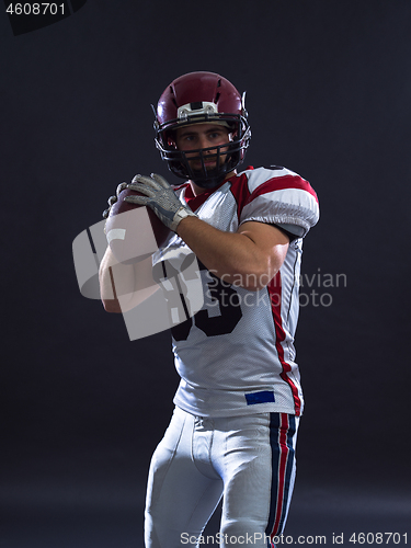 Image of american football player throwing ball