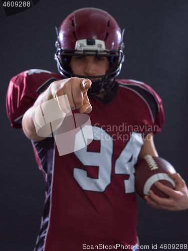 Image of American football player pointing