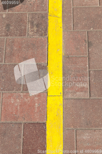 Image of yellow line