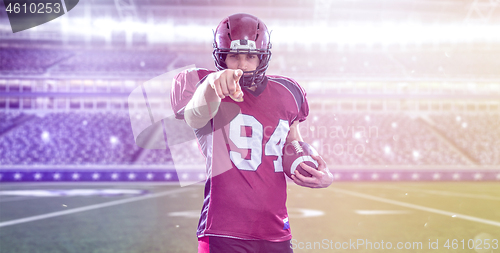 Image of American football player pointing