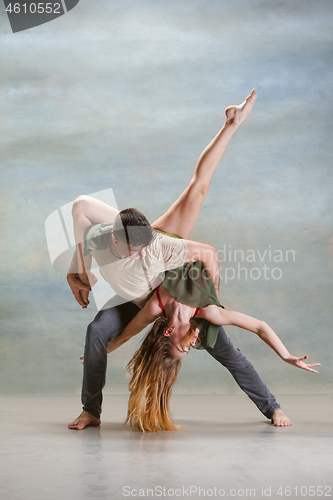 Image of Two people dancing