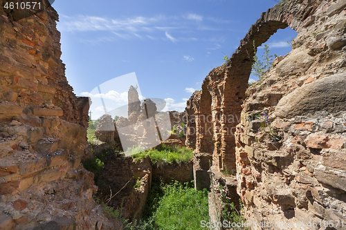 Image of Arch ruin in ancient fortress