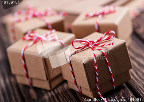 Image of box for present and hearts