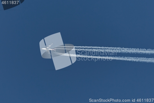 Image of Plane at cruising altitude