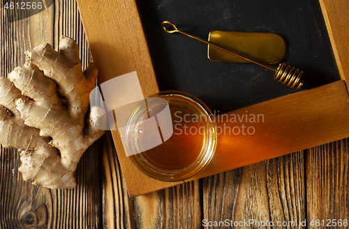 Image of honey with ginger