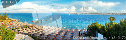 Image of Beach in overlooking Sea