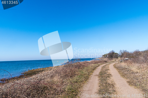 Image of Gravel road along the coast