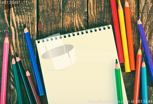 Image of Note and pencils