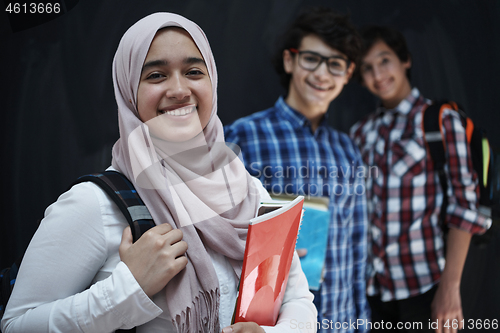 Image of Arab teenagers group