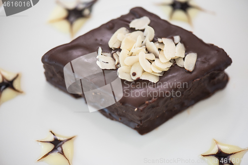 Image of chocolate dessert pie with nuts