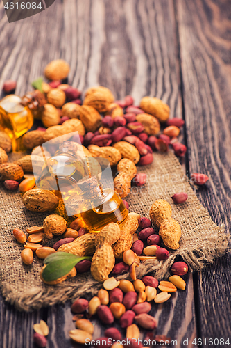 Image of Natural peanut with oil in a glass