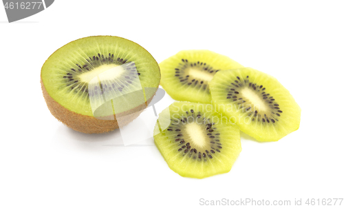 Image of Half a healthy kiwifruit with three slices of fruit 