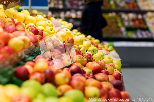 Image of ripe apples at grocery store or supermarket