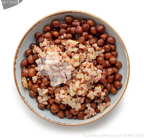 Image of bowl of boiled gray peas