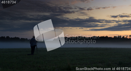 Image of Photographer in a fog field