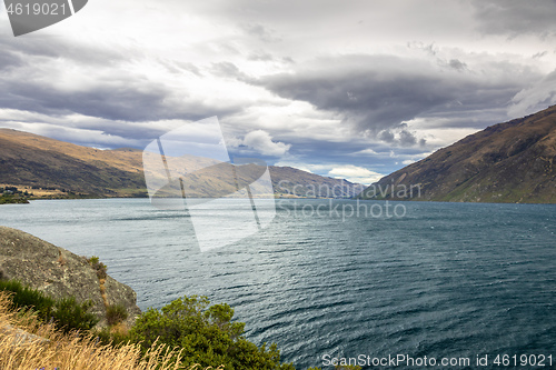 Image of lake Wakatipu in south New Zealand