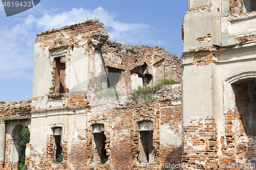 Image of Ruins of a wall