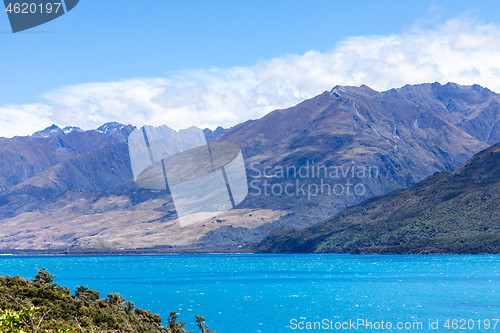 Image of lake Wanaka; New Zealand south island