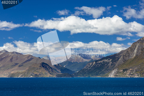 Image of lake Wanaka; New Zealand south island