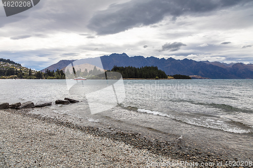 Image of lake Wakatipu in south New Zealand