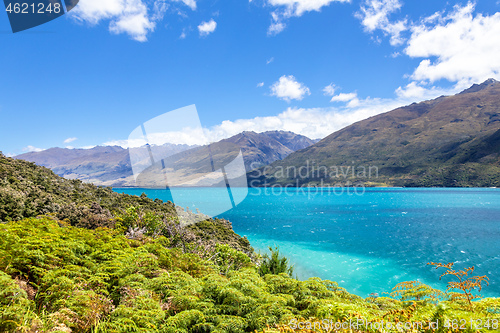 Image of lake Wanaka; New Zealand south island