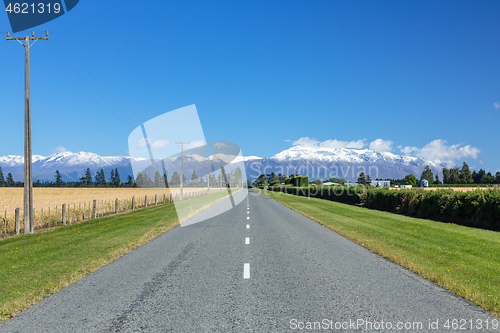 Image of Mount Taylor and Mount Hutt scenery in south New Zealand