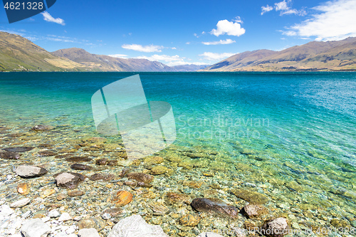 Image of lake Wanaka; New Zealand south island
