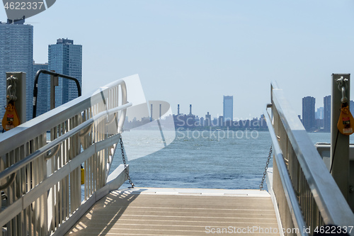 Image of Consolidated Edison Power Plant in Manhattan from the East River