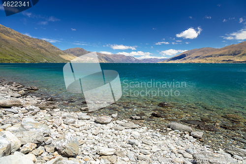 Image of lake Wanaka; New Zealand south island