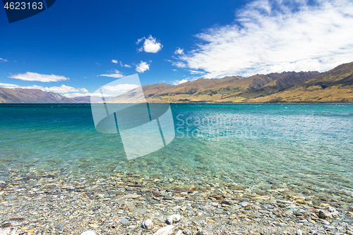 Image of lake Wanaka; New Zealand south island