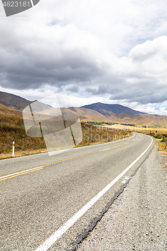 Image of road to horizon New Zealand south island